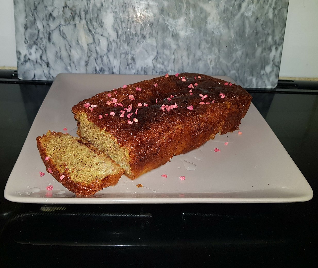 Banana Cake with chocolate and cinammon